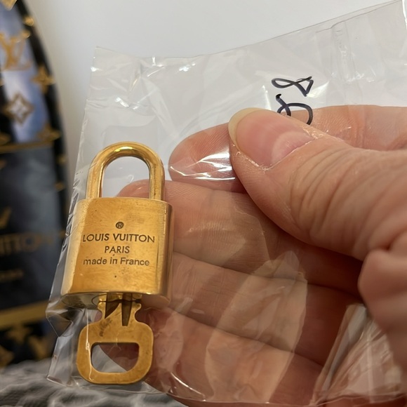 Louis Vuitton Brass Lock. #328 - Picture 2 of 6